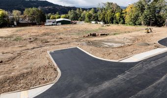 Poplar DR 10, Bingen, WA 98605