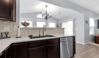 39 Thoreau Dr, Ashville, OH 43103