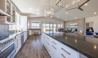 225 SWEETGRASS Trl, Alpine, WY 83128