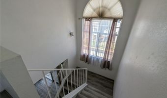 572 Mananai Pl 20A, Honolulu, HI 96818