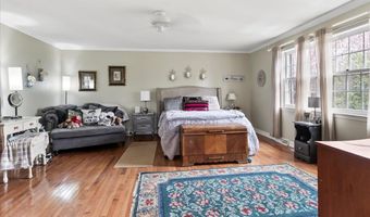 12 Birch Hill Rd, Albany, NY 12211