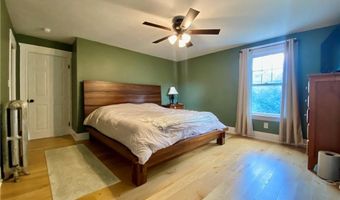 28 White Pkwy, North Smithfield, RI 02896