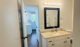 4 Chandler Ln, Bella Vista, AR 72715
