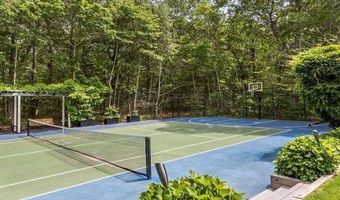 22 Phelan Ct, Amagansett, NY 11930