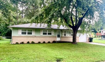 923 Rosemary St, Aurora, MO 65605