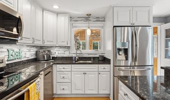 44 McQuade Brook Rd, Bedford, NH 03110