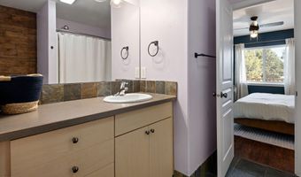 21370 NE Pecoraro Loop, Bend, OR 97701