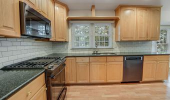 5137 HERITAGE Ln, Alexandria, VA 22311