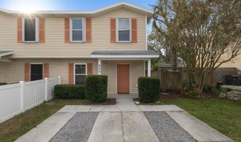 800 STOCKS St, Atlantic Beach, FL 32233