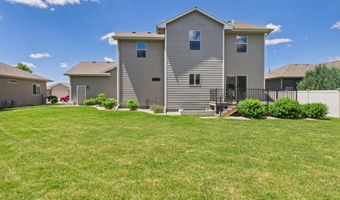 812 S 5th Ave, Brandon, SD 57005