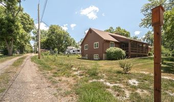 918 King St, Baldwin City, KS 66006