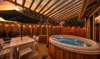 2681 NE Moonlight Dr, Bend, OR 97701