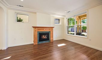 815 Boulder Creek Ln, Ashland, OR 97520