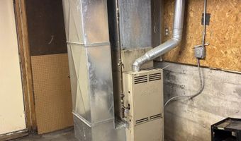 503 Benton Ave W, Albia, IA 52544