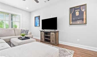 1300 PARKER Pl, Auburn, AL 36832