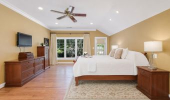 5601 VERNON Pl, Bethesda, MD 20817