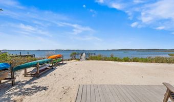 40160 SALT MEADOW Dr, Fenwick Island, DE 19944