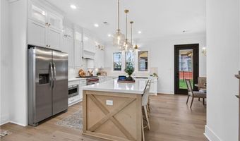 1027 E GLENN Ave 504, Auburn, AL 36830