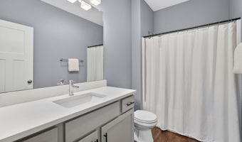 5219 Springbrook Dr, Ames, IA 50014