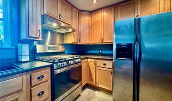 2923 Buena Vista Ave, Alton, IL 62002