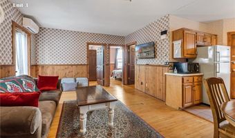 405 N Main St, Alma, WI 54610