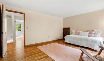 6 Winterberry Dr, Amherst, NH 03031