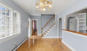 34 Intervale Rd, Cranston, RI 02910