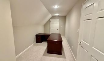 708 Town And Country Dr, Adel, GA 31620