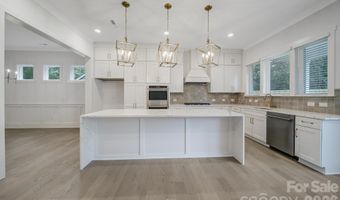 1016 Rockway Dr, Charlotte, NC 28205