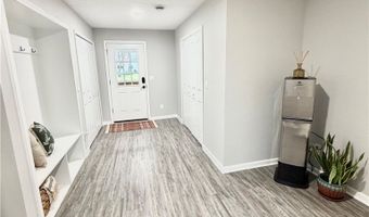 1301 N Main St, Amherst, OH 44001