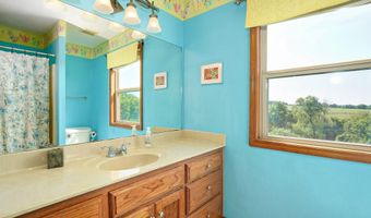 8404 Fossilsaurus Ln, Ash Grove, MO 65604