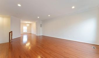 25120 SWEET MYRTLE Sq, Aldie, VA 20105