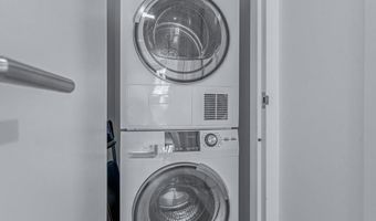 2110 44th Dr Unit 2B, Long Island City, NY 11101