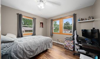 121 S 5th Ave, Brandon, SD 57005