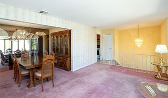 49 Lee Ave, Albertson, NY 11507