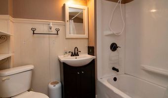 162 Monroe St, Alderson, WV 24910