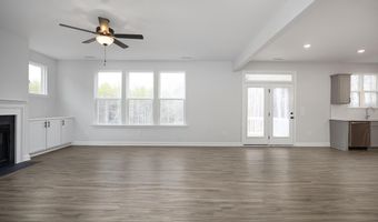 323 Queensferry Ln, Aberdeen, NC 28315