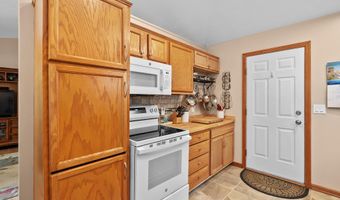 152 Summit Dr, Allegan, MI 49010