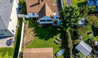 49 N Smith St, Avenel, NJ 07001