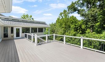 510 Wetherby Terrace Dr, Ballwin, MO 63021