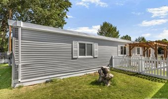 135 Parker Ave, Blackfoot, ID 83221