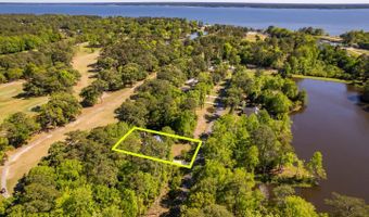 519 Country Club Dr W, Arapahoe, NC 28510