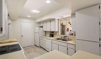 26402 S LAKEMONT Dr, Sun Lakes, AZ 85248