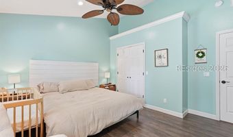 16 Sherwood Ln, Beaufort, SC 29907