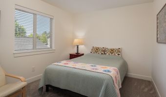 3711 NE Purcell Blvd, Bend, OR 97701