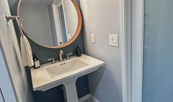 1321 Crown Dr, Alameda, CA 94501
