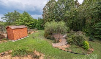 17 Red Oak Ln, Alexander, NC 28701