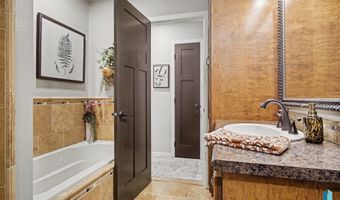 904 S Patrician Ct, Brandon, SD 57055