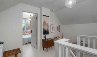 404 N Mcqueary Ave, Ash Grove, MO 65604