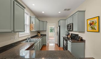 6 White Pond Blvd, Beaufort, SC 29902